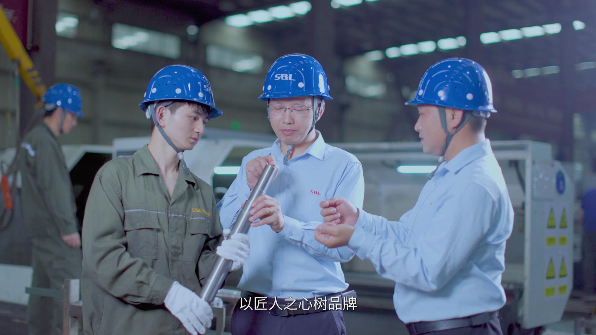 電機(jī)宣傳片工程師特寫(xiě)